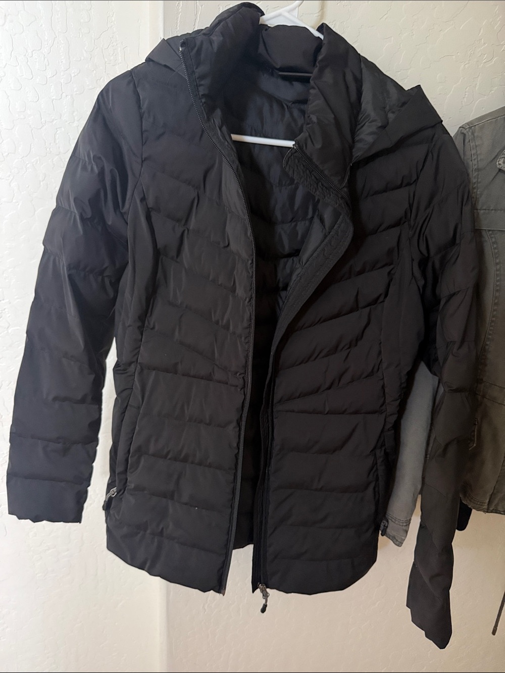 32 Degrees Black Hooded Quilted Puffer Jacket